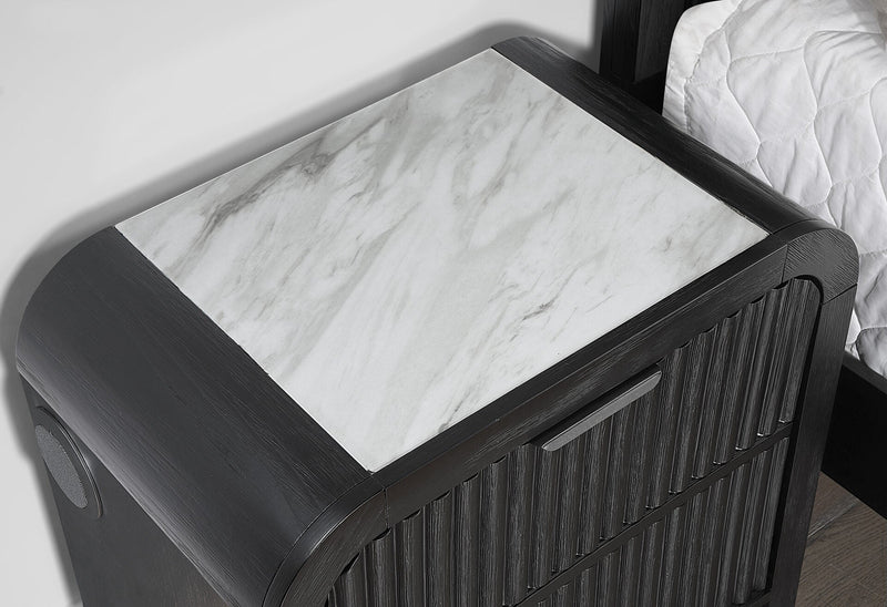 Beckett Wht/Blk King Bed & Nightstand With Cooler - BECKETT-WHT/BLK-KB NS W/CLR