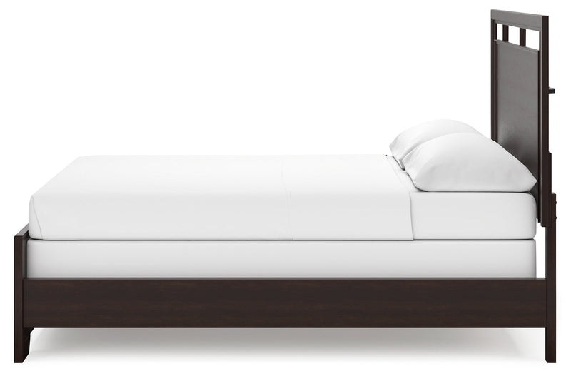 Covetown California King Panel Bed with Dresser and 2 Nightstands in Dark Brown from Ashley - Lara Furniture
