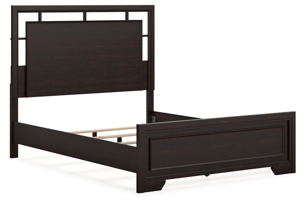 Covetown Dark Brown Queen Panel Bed - Gate FurnitureQueen Bed