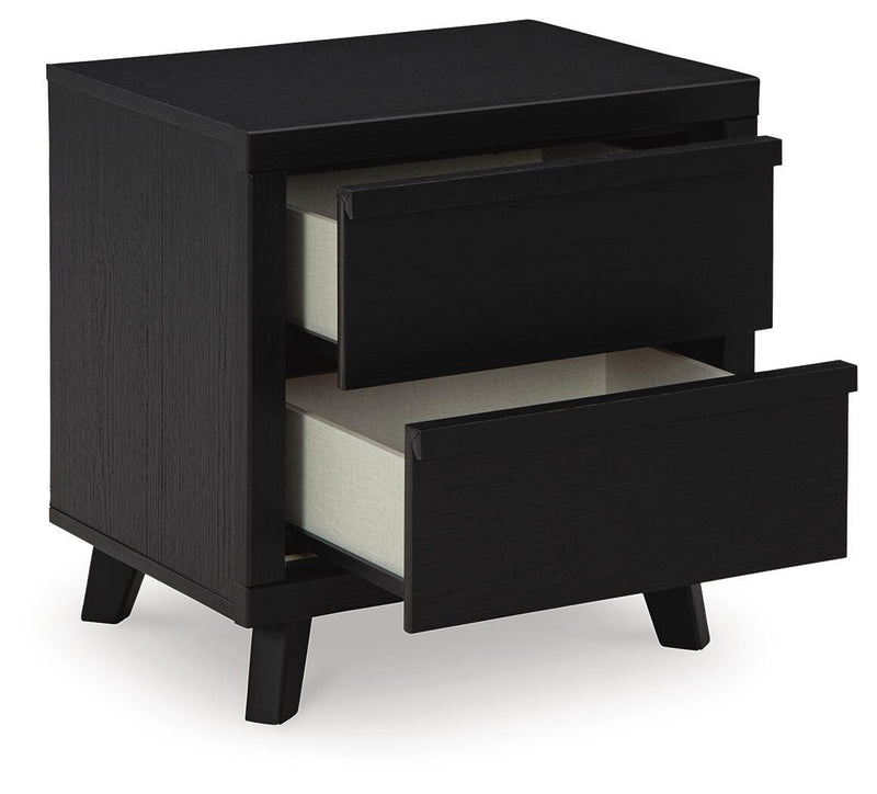 Danziar King Panel Bed, Dresser, Mirror and 2 Nightstands in Black - PKG015914