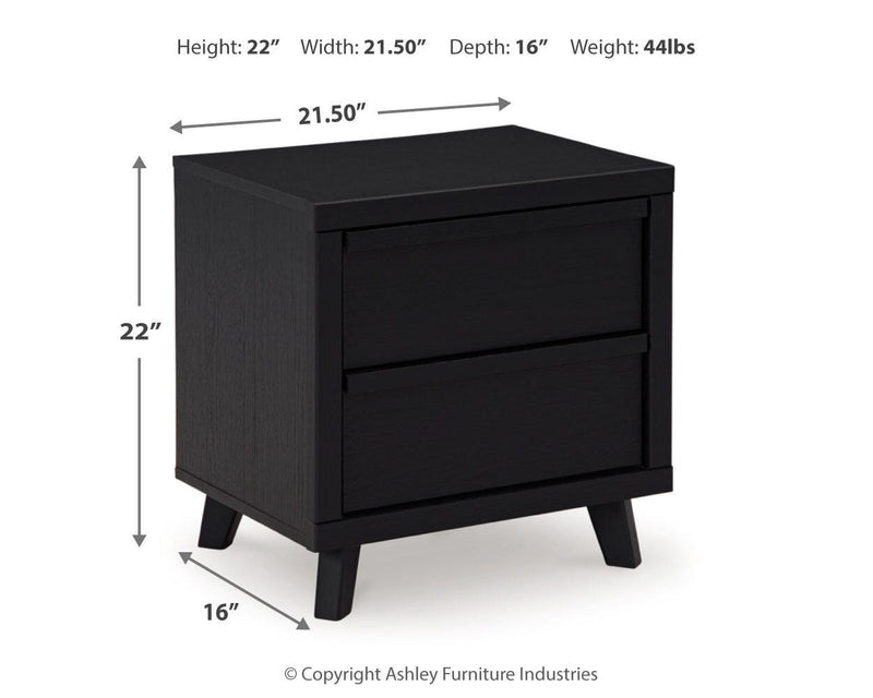 Danziar King Panel Bed, Dresser, Mirror, Chest and Nightstand in Black - PKG015918