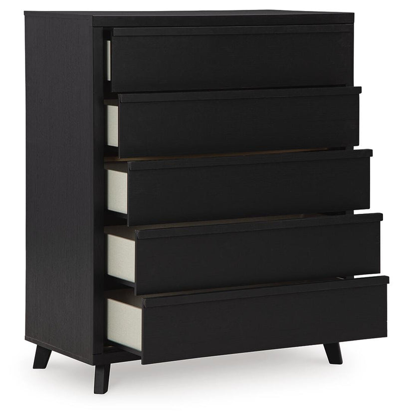 Danziar King Panel Bed, Dresser, Mirror, Chest and Nightstand in Black - PKG015918