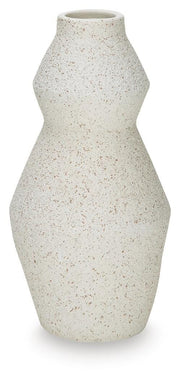 Dawthorne Cream Vase - A2000851
