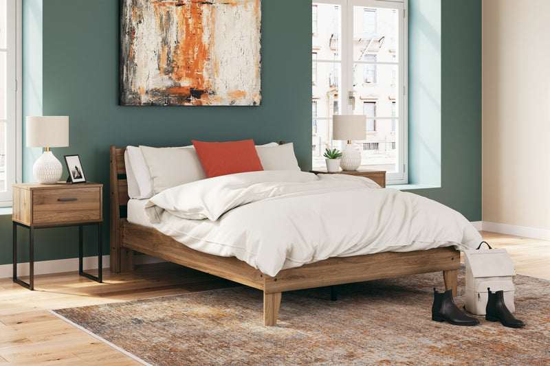 Deanlow Full Platform Panel Bed with 2 Nightstands in Honey - PKG017207