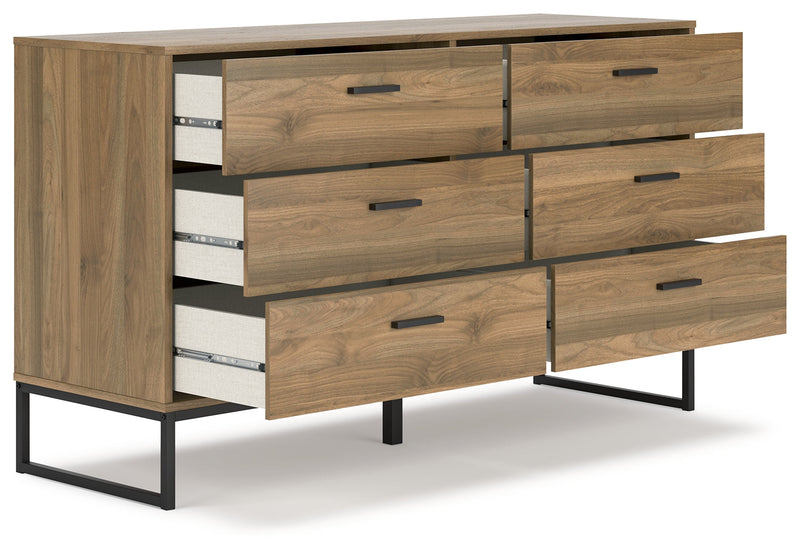 Deanlow Queen Panel Headboard with Dresser and Chest in Honey - PKG017266