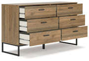 Deanlow Queen Platform Bed with Dresser and Chest in Honey - PKG017273