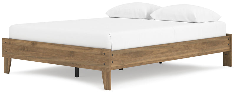 Deanlow Queen Platform Bed with Dresser, Chest and 2 Nightstands in Honey - PKG017271