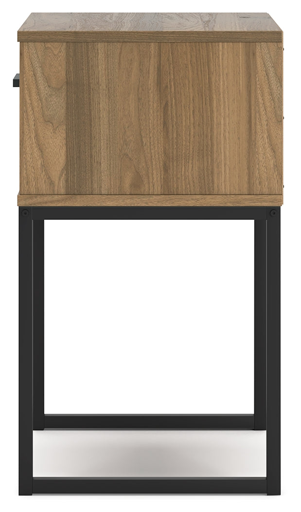 Deanlow Twin Panel Headboard with Dresser, Chest and 2 Nightstands in Honey - PKG017173