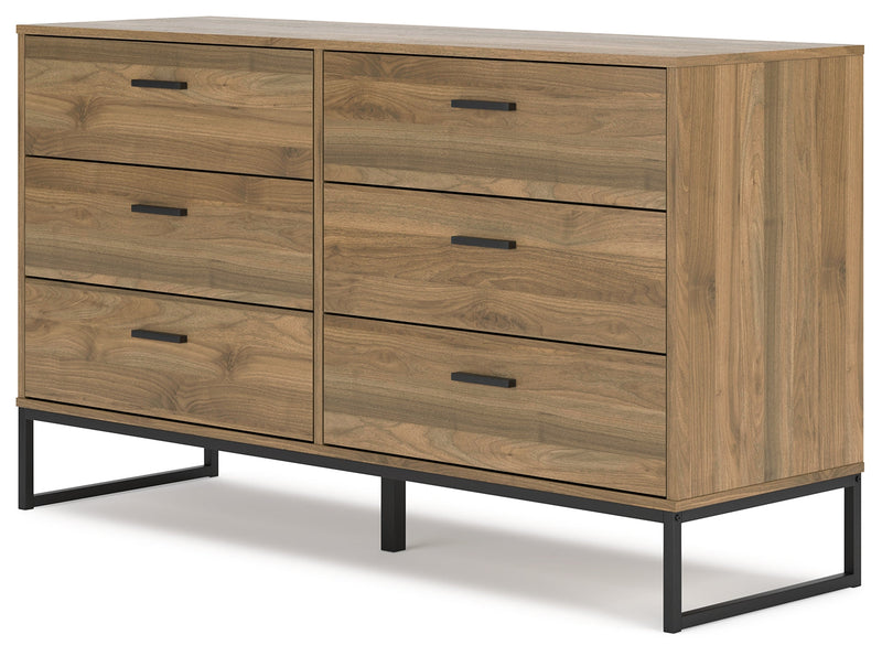 Deanlow Twin Platform Bed with Dresser and Nightstand in Honey - PKG017188