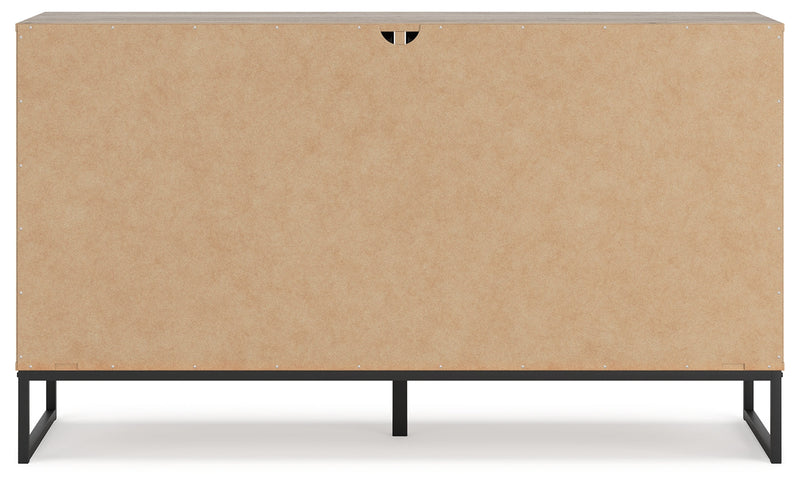 Deanlow Twin Platform Bed with Dresser in Honey - PKG017184