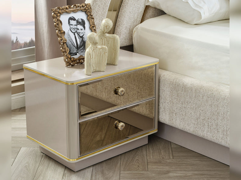 Delux Bedroom (Queen Frame With Headboard & Dresser With Mirror & Ottoman & 2 Nightstand) - 200-MAX-DEL-150-QB-SET