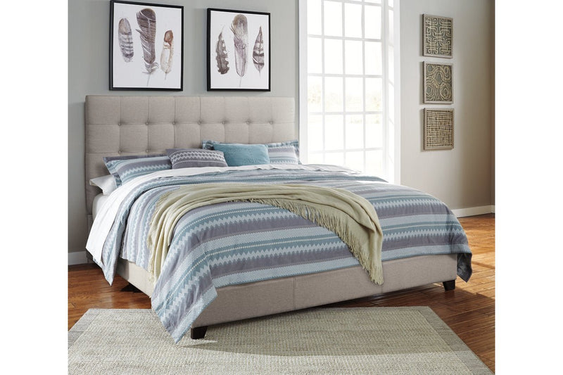Dolante Beige King Upholstered Bed - Lara FurnitureKing Bed