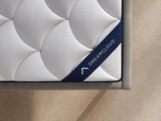 DreamCloud Classic Hybrid White King Mattress - M13541