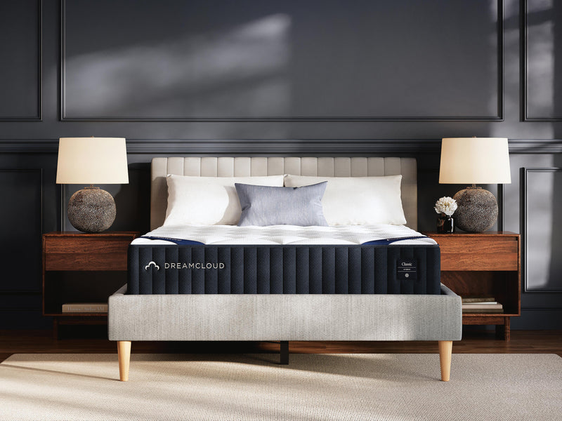 DreamCloud Classic Hybrid White Twin XL Mattress - M13571