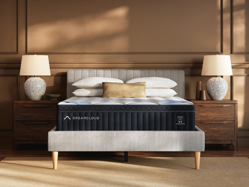 DreamCloud Premier Hybrid White King Mattress - M13641