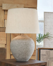 Dreward Table Lamp - Lara FurnitureTable Lamp