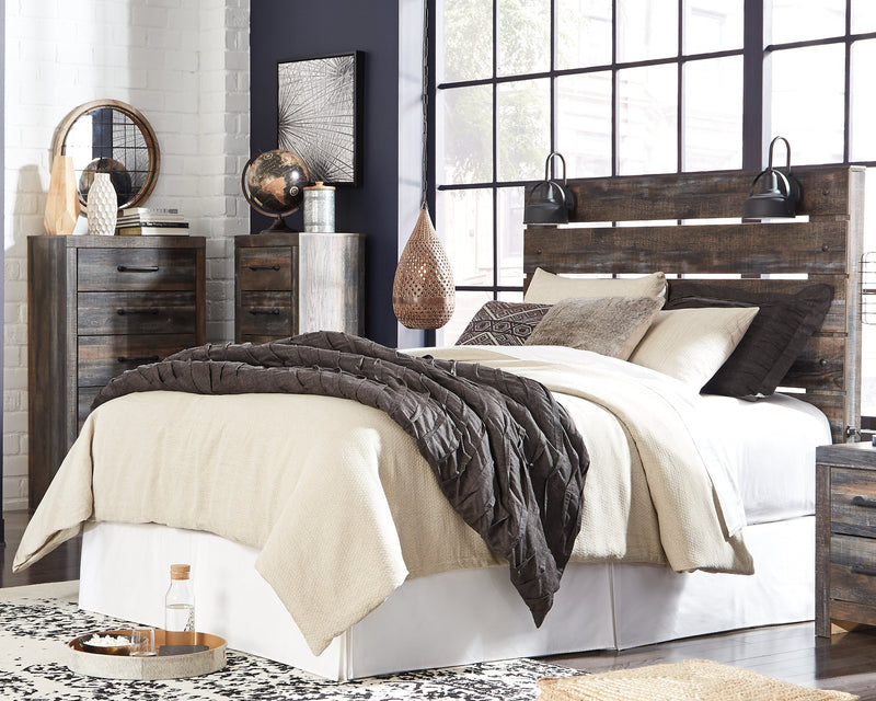 Drystan Queen Panel Headboard Bed with Mirrored Dresser and Chest in Multi from Ashley - Lara Furniture