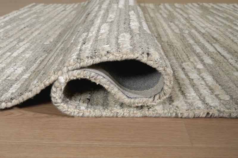 Eljory Gray Medium Rug - R408202