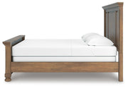 Feddinger King Panel Bed with Mirrored Dresser and 2 Nightstands in Medium Brown - PKG022317
