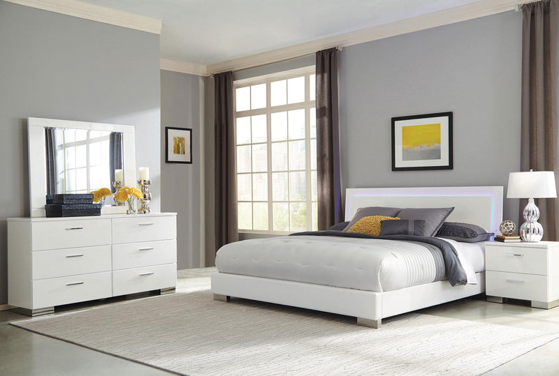 Felicity 4-piece California King Bedroom Set White Gloss - 203500KW-S4