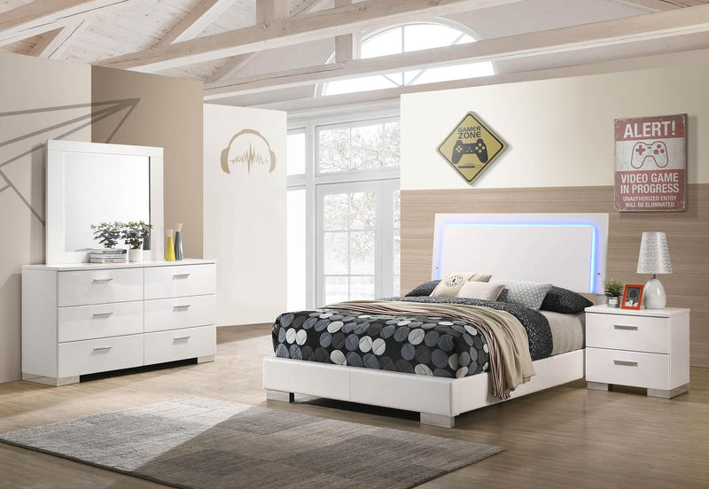 Felicity 4-piece Full Bedroom Set White High Gloss - 203500F-S4