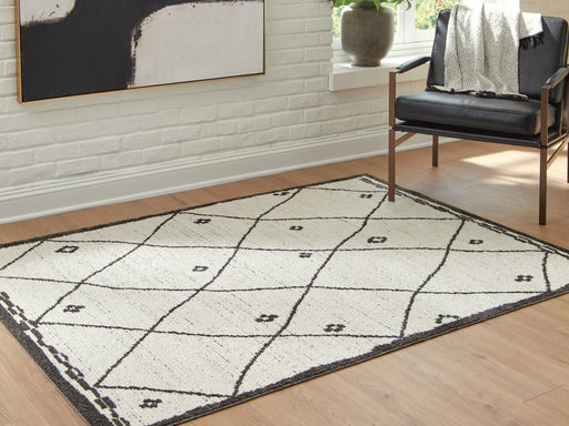 Fenriston Cream/Black Medium Rug - R408302