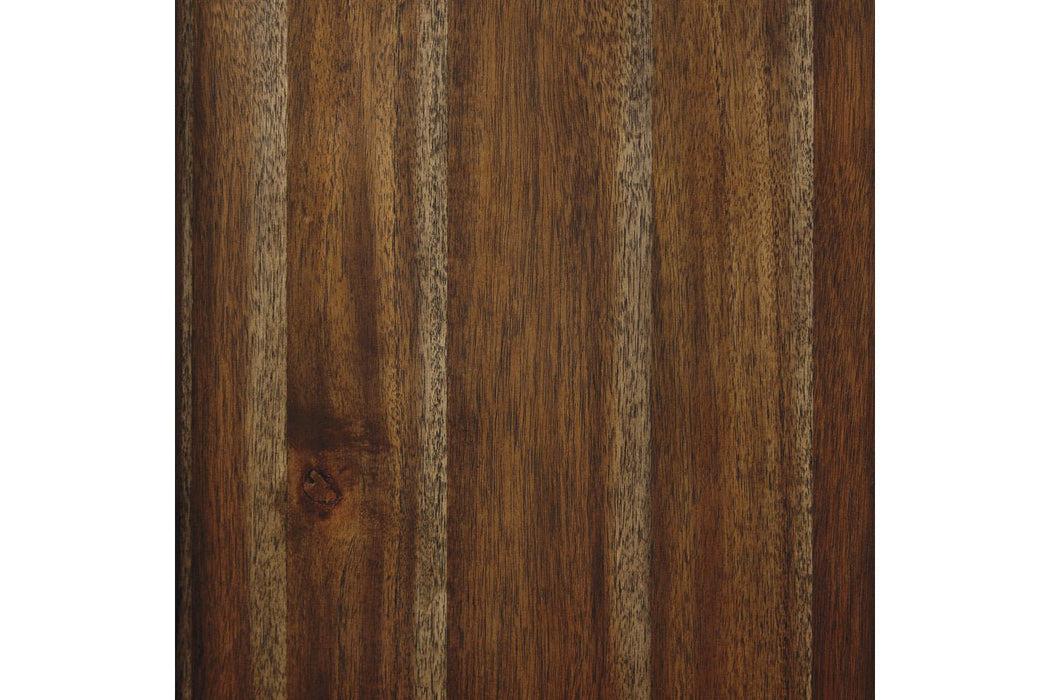 Flynnter Medium Brown Queen Sleigh Bed - Gate FurnitureQueen Bed