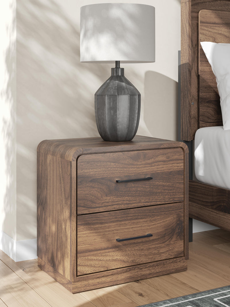 Fortlorn King Panel Bed and 2 Nightstands - PCB386B9