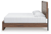 Fortlorn King Panel Bed and 2 Nightstands - PCB386B9