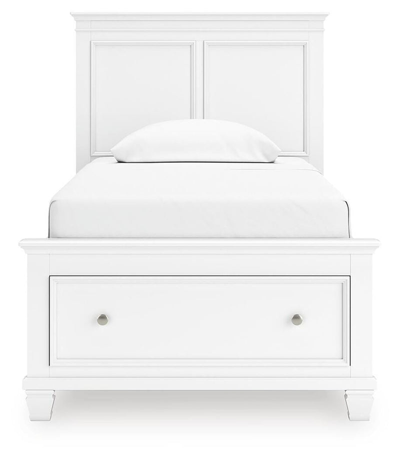 Fortman Twin Panel Storage Bed, Dresser and Nightstand in White - PKG023788