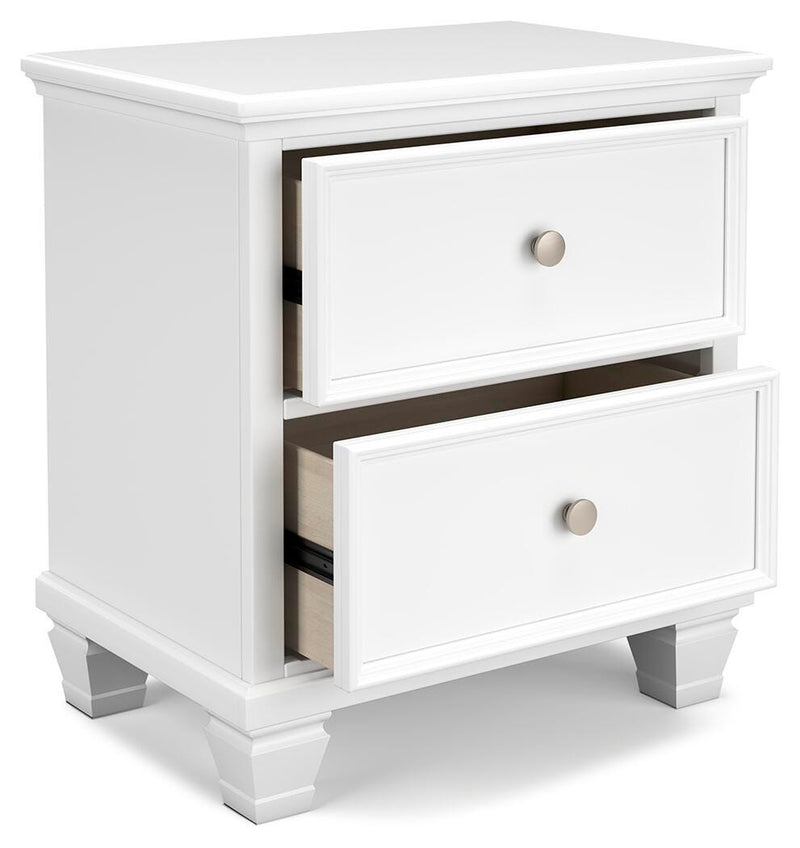 Fortman Twin Panel Storage Bed, Dresser and Nightstand in White - PKG023788