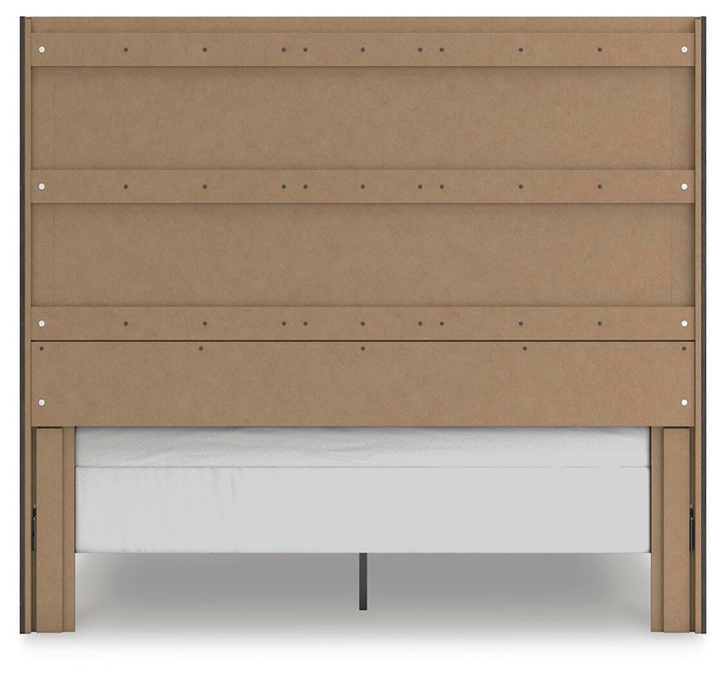 Fraluna King Panel Bed, Dresser, Mirror and 2 Nightstands in Charcoal - PKG021663