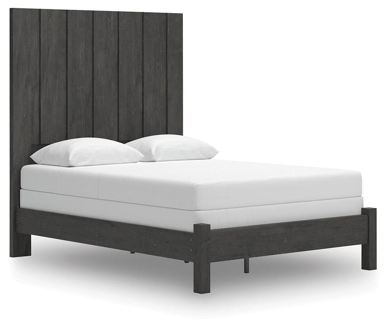 Fraluna Queen Panel Bed, Dresser and Nightstand in Charcoal - PKG021661