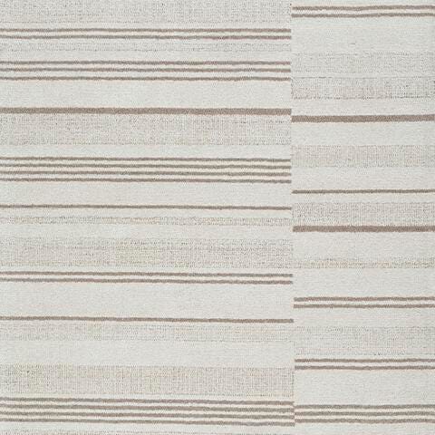 Gadence Ivory/Tan 5' x 7' Area Rug - R407642