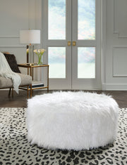 Galice Oversized Accent Ottoman - Lara FurnitureOttoman
