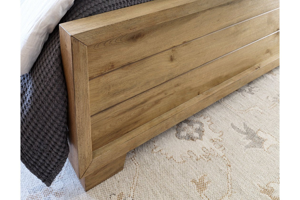 Galliden Light Brown Queen Panel Bed - Gate FurnitureQueen Bed