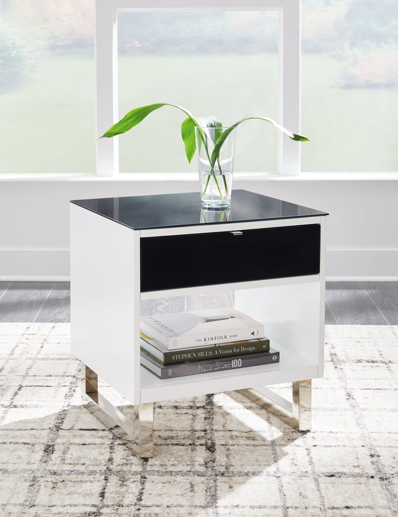 Gardoni White/Black End Table - T756-3