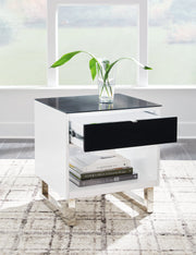 Gardoni White/Black End Table - T756-3