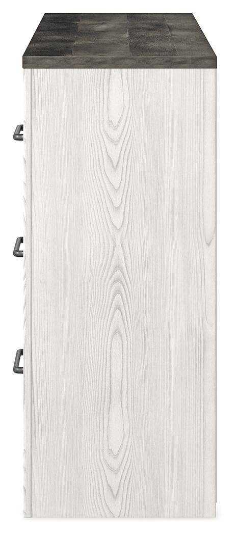 Gerridan Queen Panel Bed, Dresser and 2 Nightstands - B1190B38