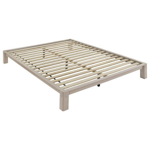 Gislen Queen Easy Assembly Wood Platform Bed White - 316028WHTQ