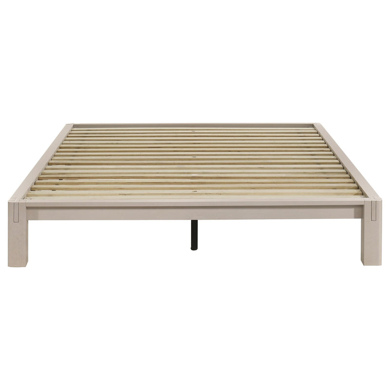 Gislen Queen Easy Assembly Wood Platform Bed White - 316028WHTQ