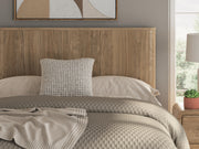 Gramburg Warm Natural Brown Queen Panel Platform Bed - PCB1121B10