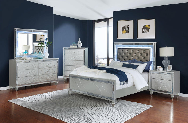 Gunnison 5-drawer Bedroom Chest Silver Metallic - 223215