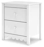 Hallityn Full Platform Bed with Dresser and Nightstand in White - PKG018817