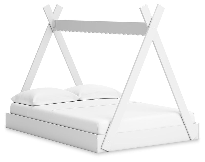 Hallityn Full Tent Bed with 2 Nightstands in White - PKG019030