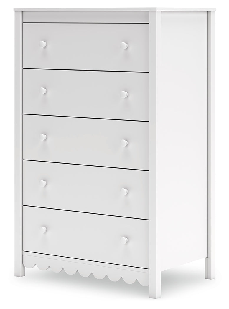 Hallityn Twin Platform Bed with Dresser and Chest in White from Ashley - Lara Furniture