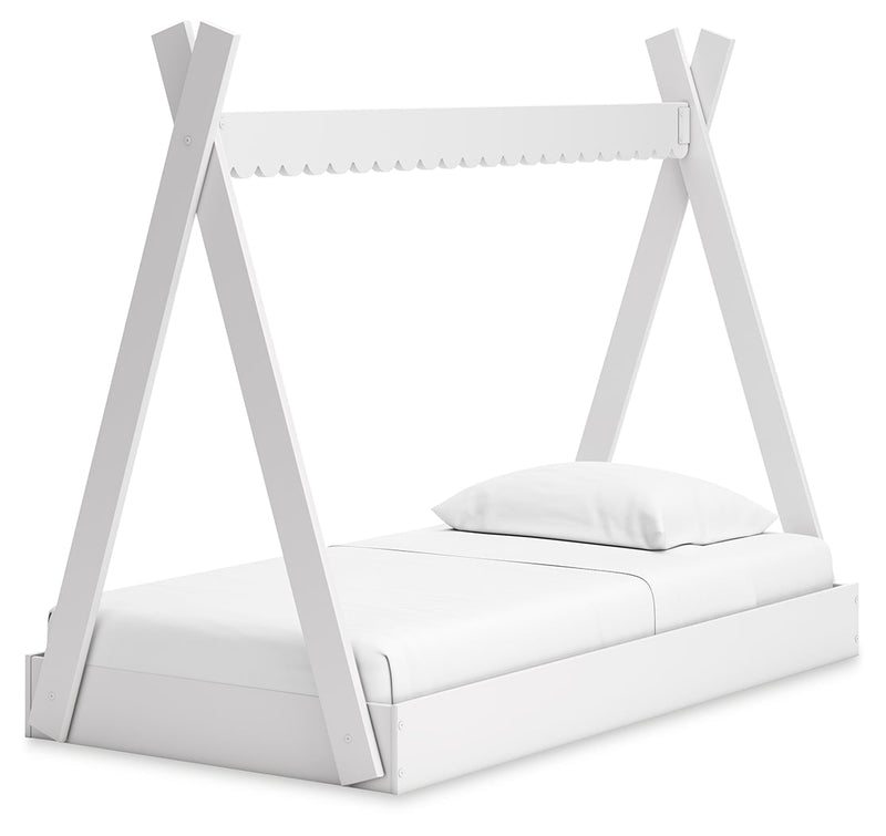 Hallityn Twin Tent Bed with Dresser and Chest in White - PKG018822