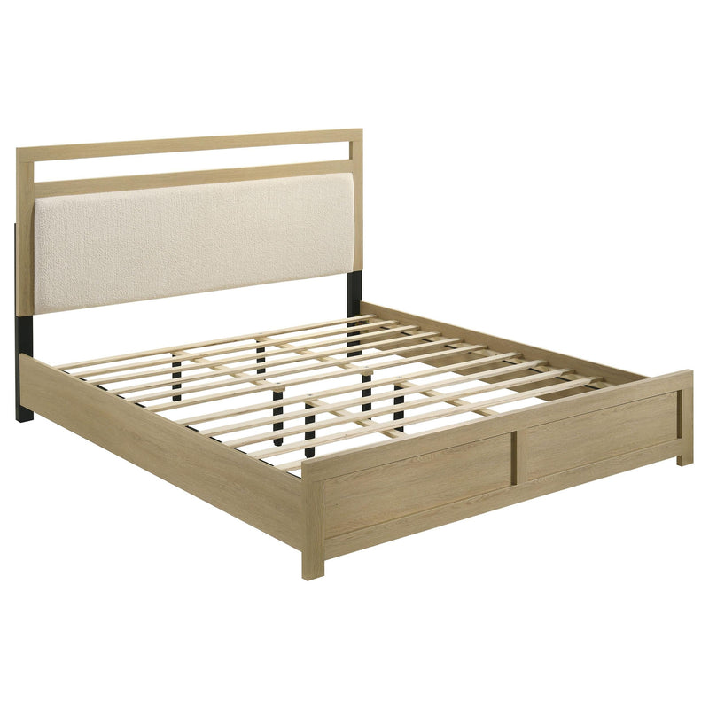 Hendricks 4-piece California King Bedroom Set Light Oak - 222651KW-S4