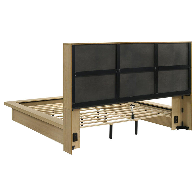 Hendricks 5-piece California King Bedroom Set Light Oak - 222650KW-S5