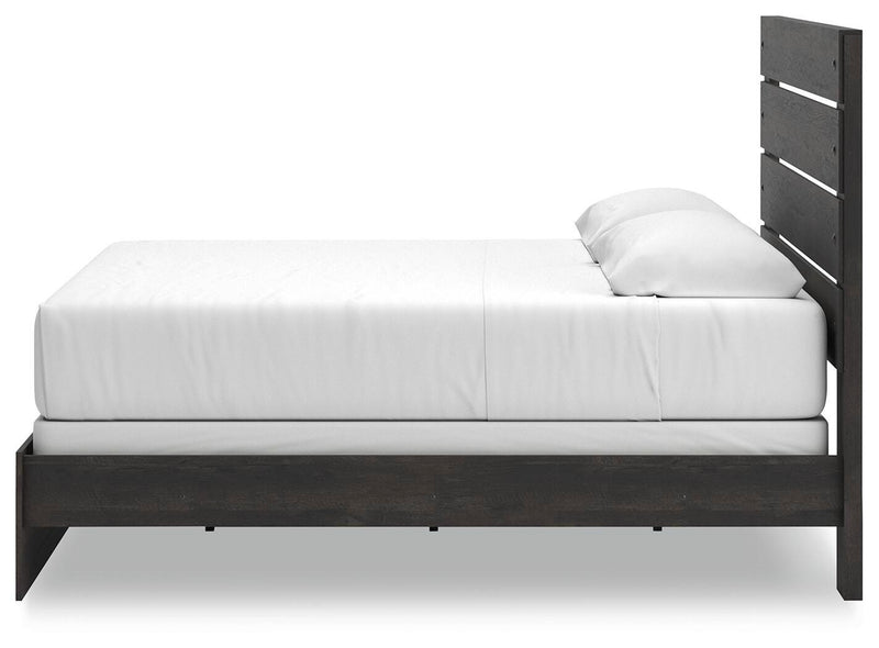 Hollivern King Panel Bed, Dresser and Mirror in Dark Gray - PKG021614